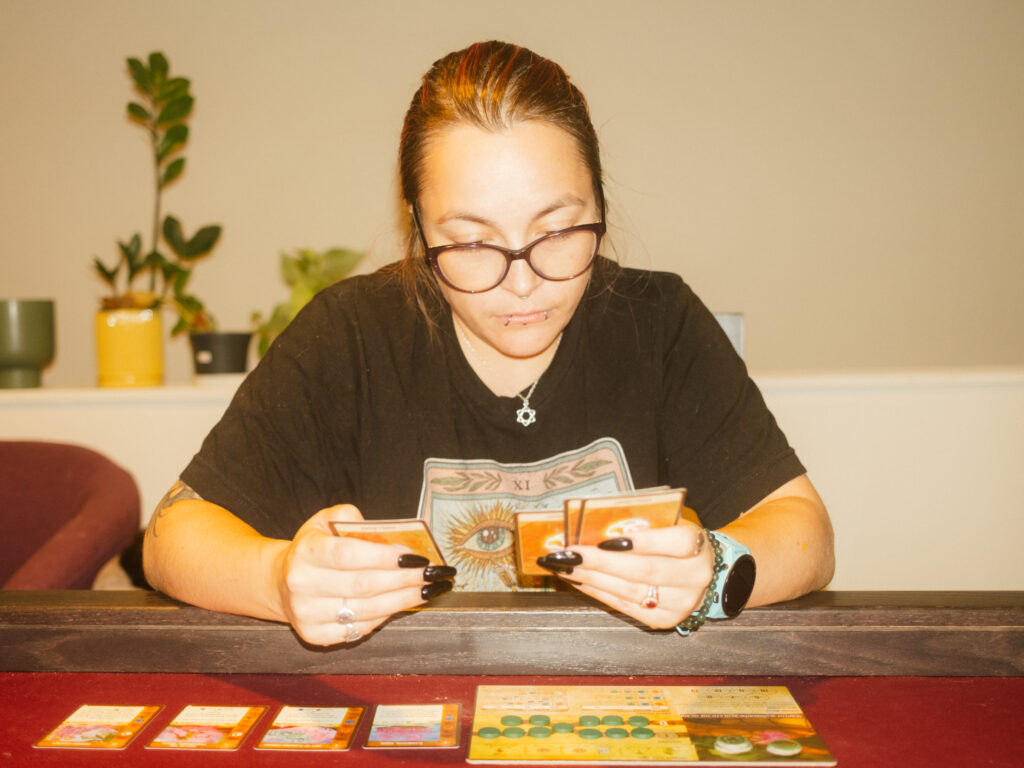 playing-spirit-island